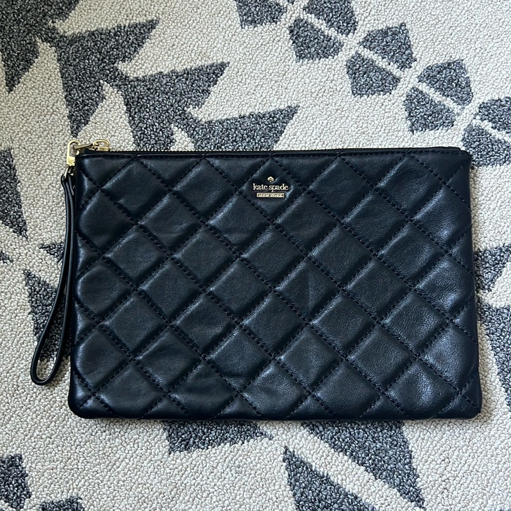 Kate Spade | Black Quilted Wristlet